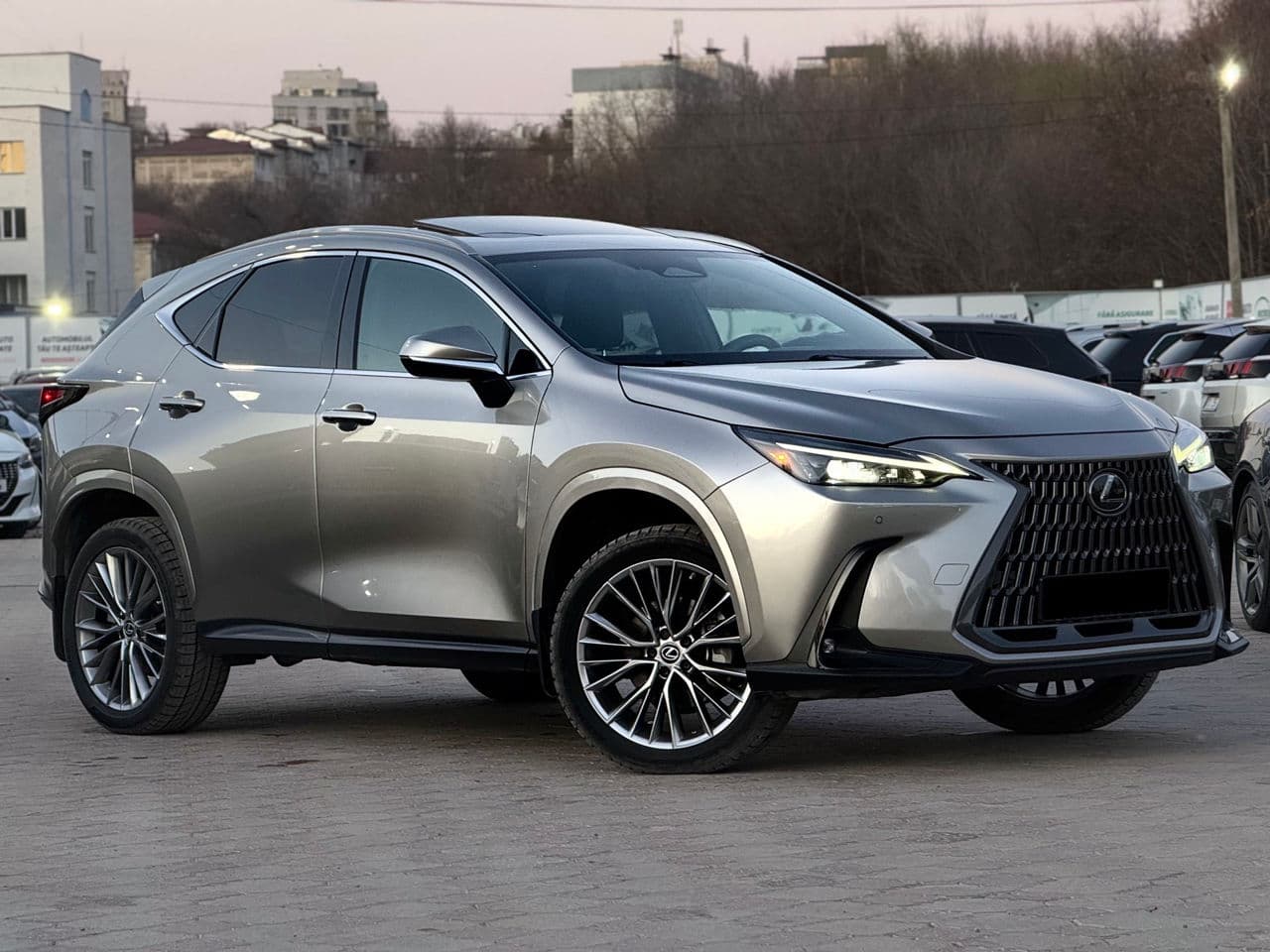 2022 Lexus NX 350H — Miniatură 4