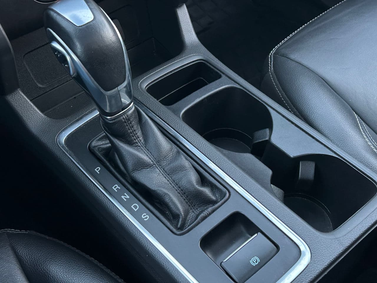 2018 Ford Escape — Miniatură 15