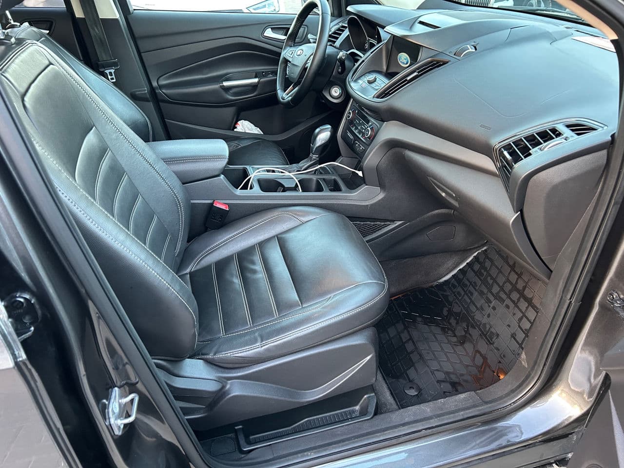 2018 Ford Escape — Miniatură 16