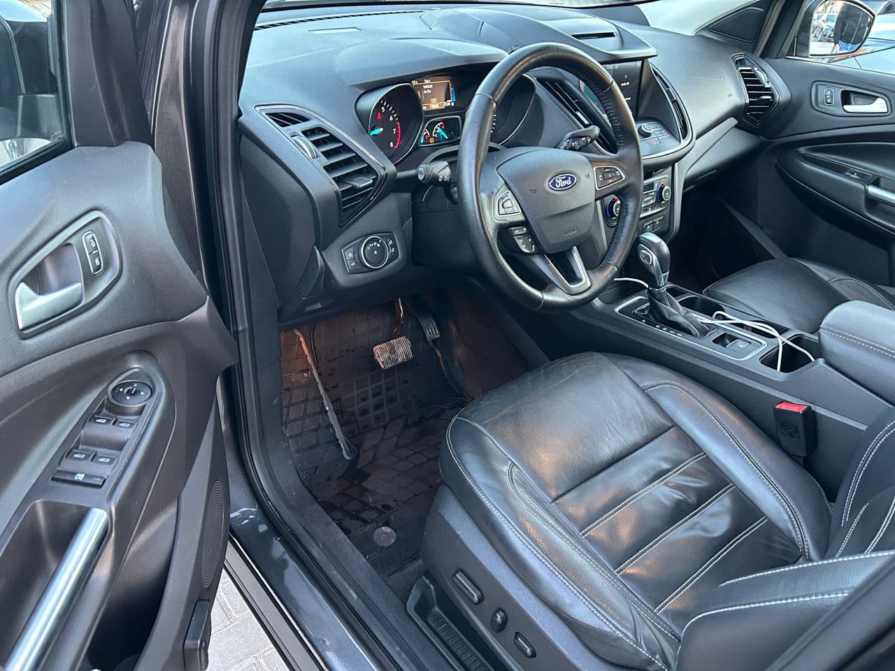 2018 Ford Escape — Miniatură 5