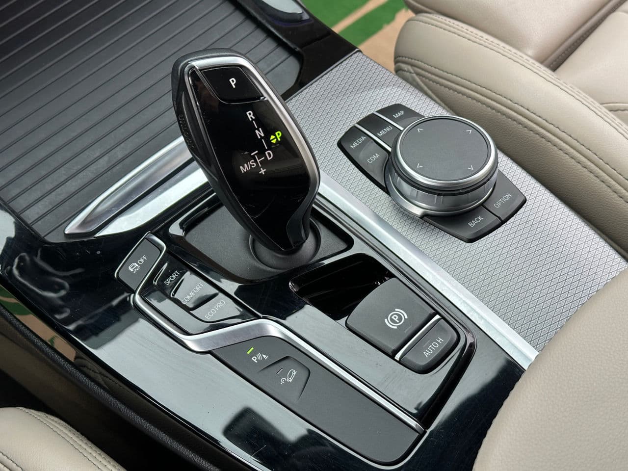 2020 BMW X3 3.0i — Miniatură 12