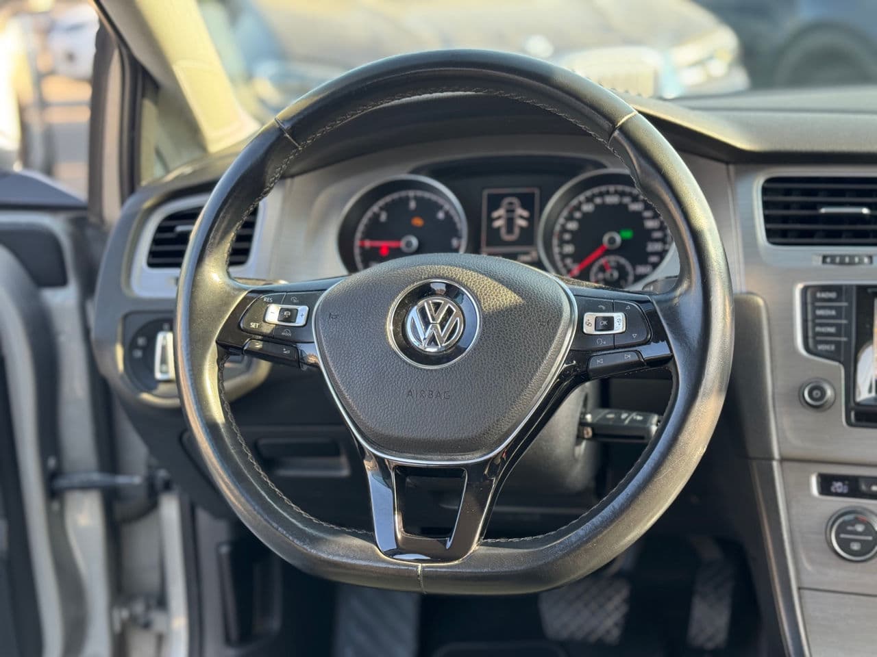 2015 Volkswagen Golf — Miniatură 7