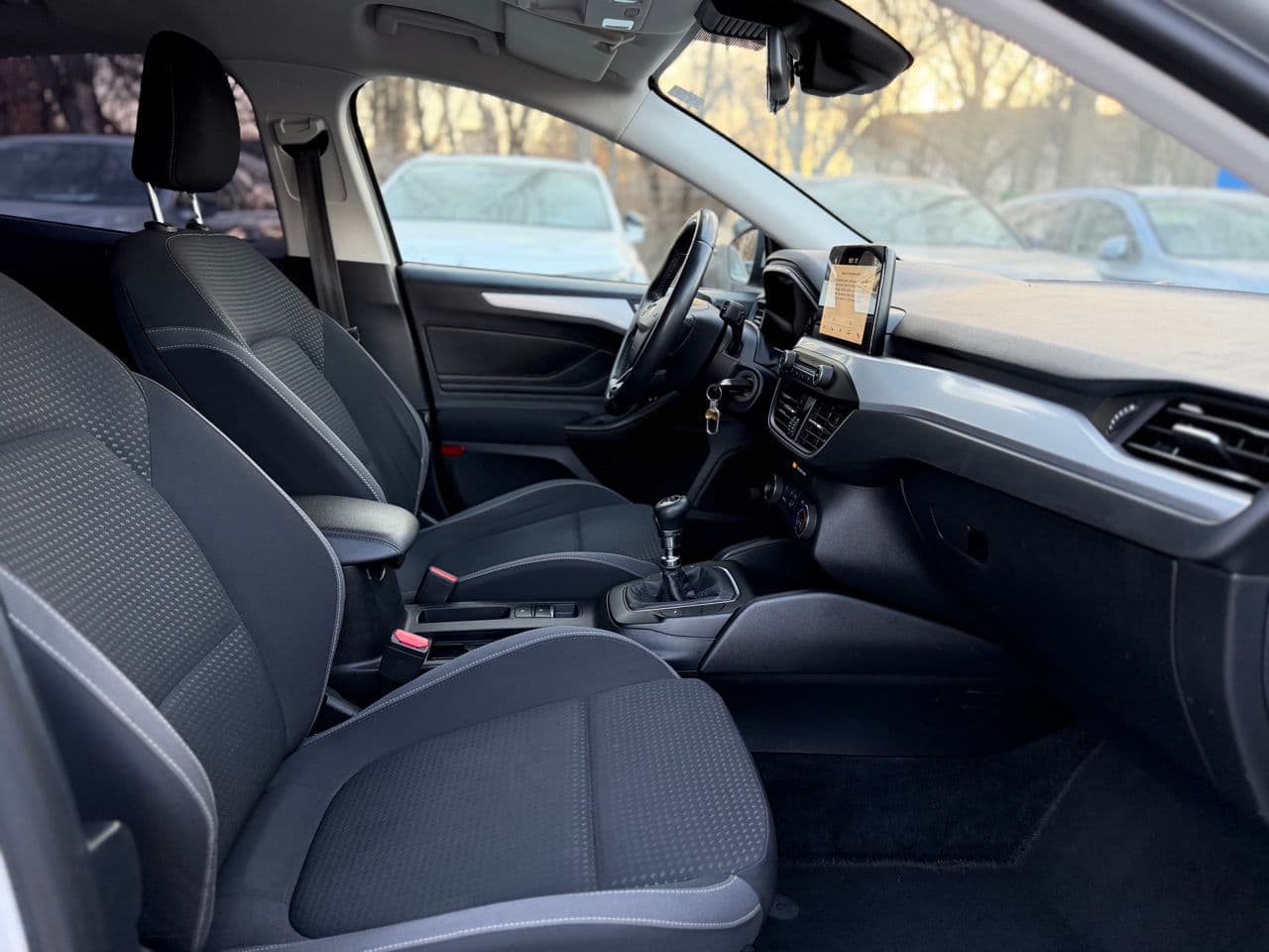 2019 Ford Focus — Miniatură 18
