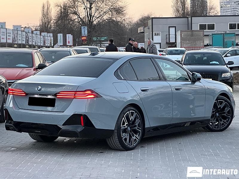 2024 BMW 530e — Miniatură 3