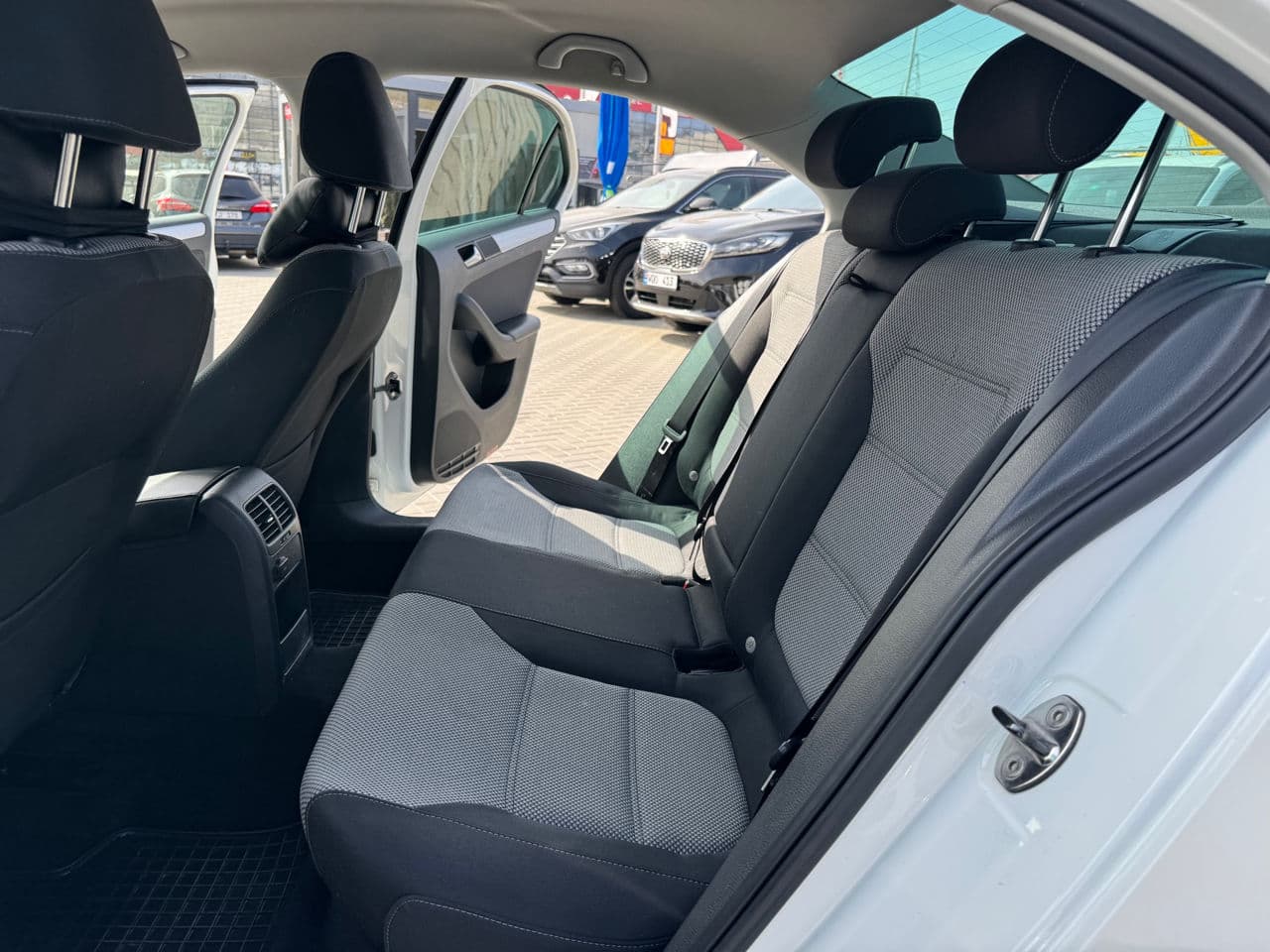 2013 Volkswagen Jetta — Miniatură 17