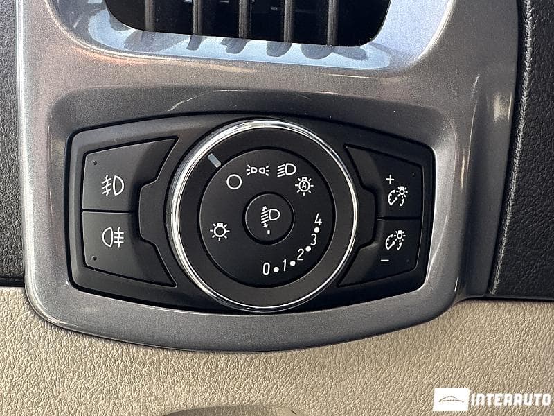 2015 Ford Transit — Miniatură 16