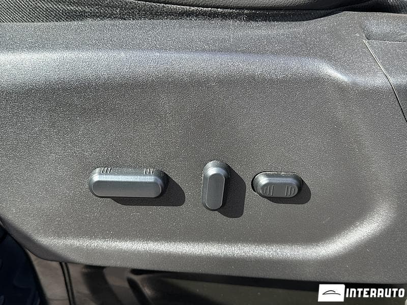 2015 Ford Transit — Miniatură 14