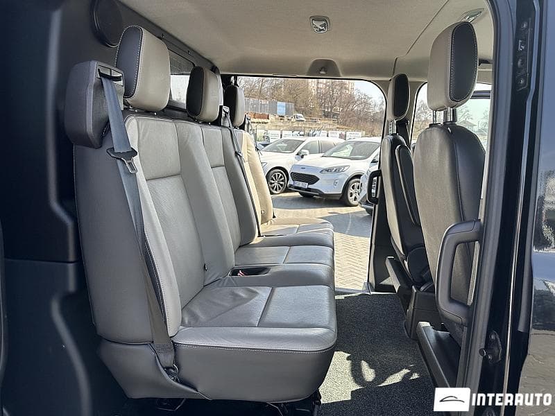 2015 Ford Transit — Miniatură 13
