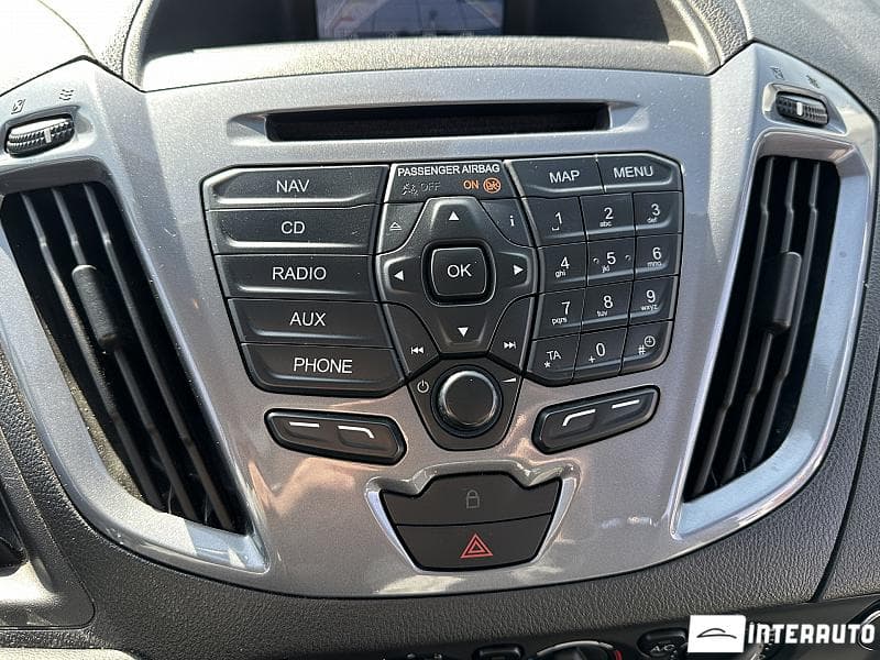 2015 Ford Transit — Miniatură 10