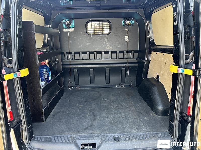 2015 Ford Transit — Miniatură 18