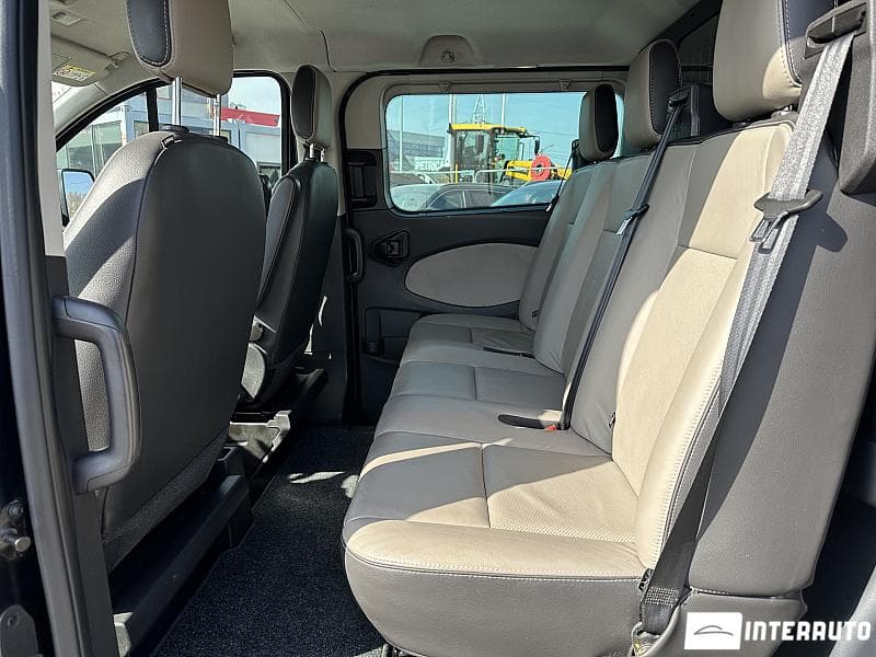 2015 Ford Transit — Miniatură 17