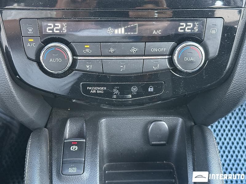 2017 Nissan Qashqai — Miniatură 10