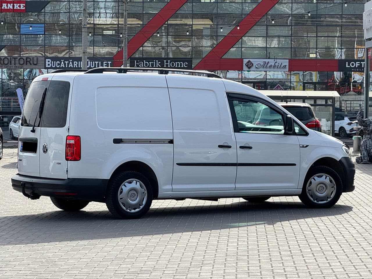 Volkswagen Caddy Maxi 2018 — Миниатюра 3