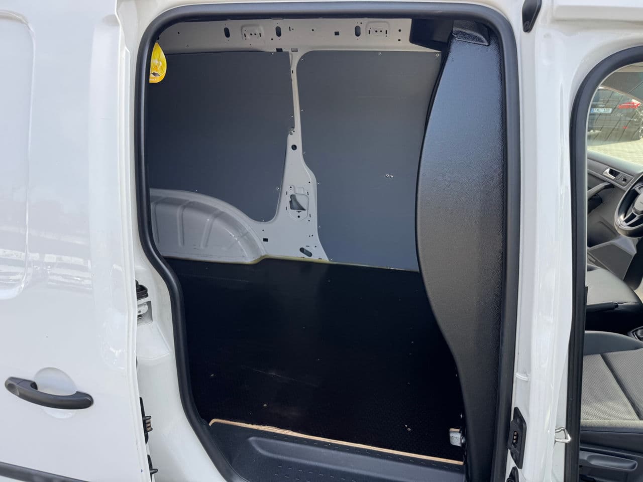 Volkswagen Caddy Maxi 2018 — Миниатюра 16