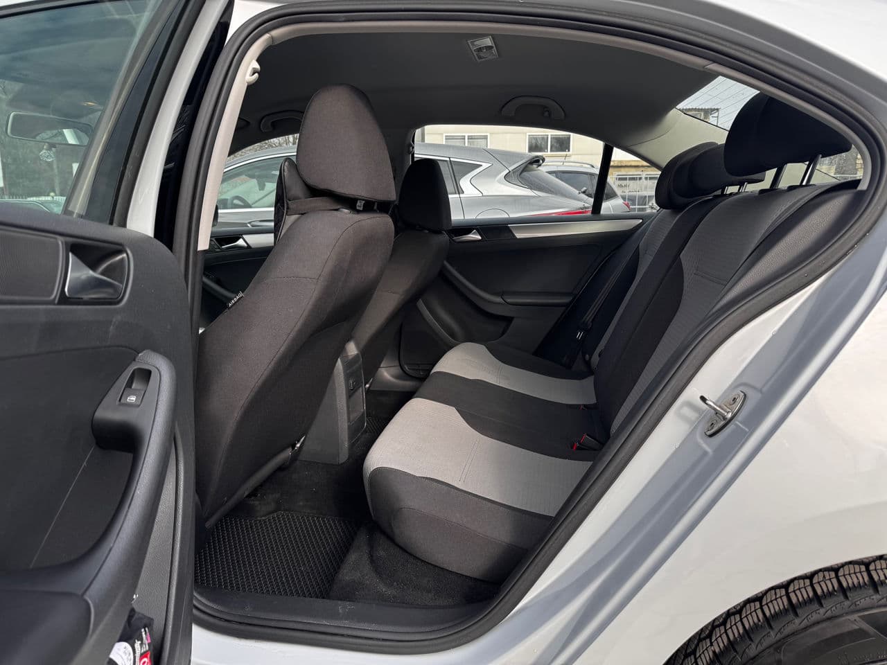 2016 Volkswagen Jetta — Miniatură 15