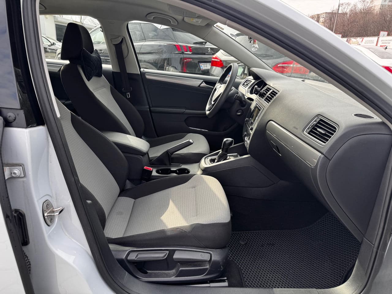 2016 Volkswagen Jetta — Miniatură 5