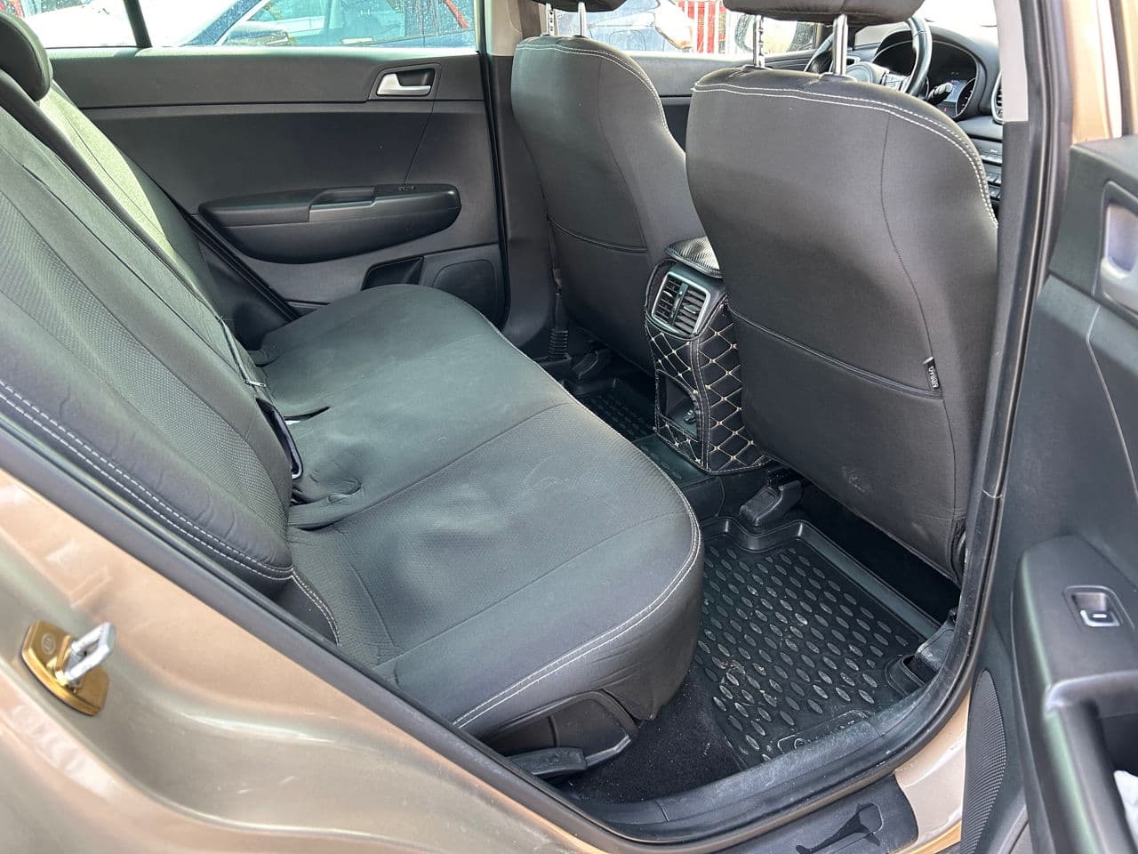 2019 Kia Sportage — Miniatură 16