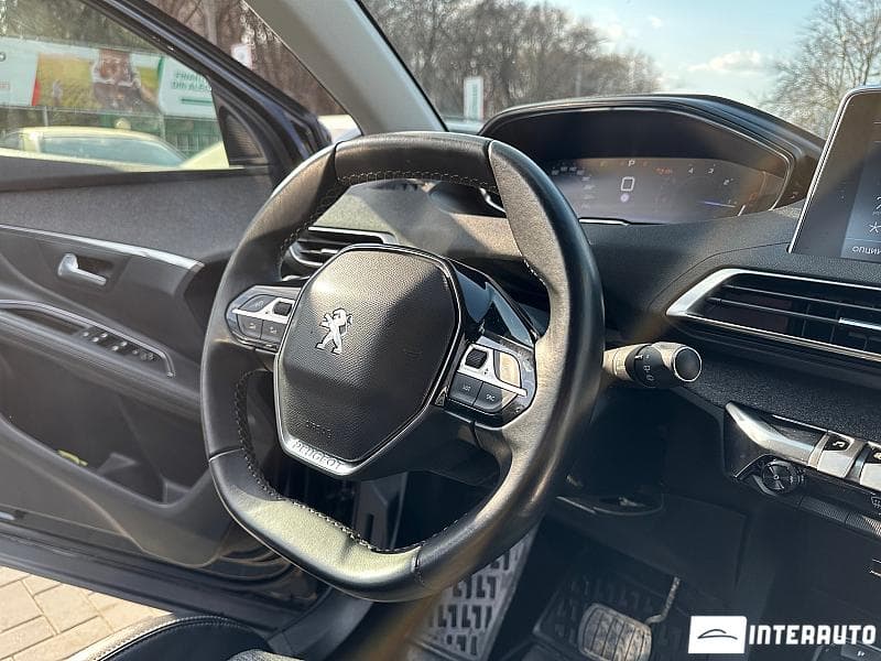 2020 Peugeot 5008 — Miniatură 8