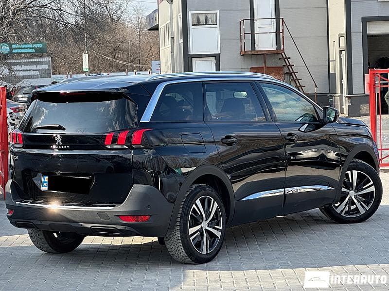 2020 Peugeot 5008 — Miniatură 3