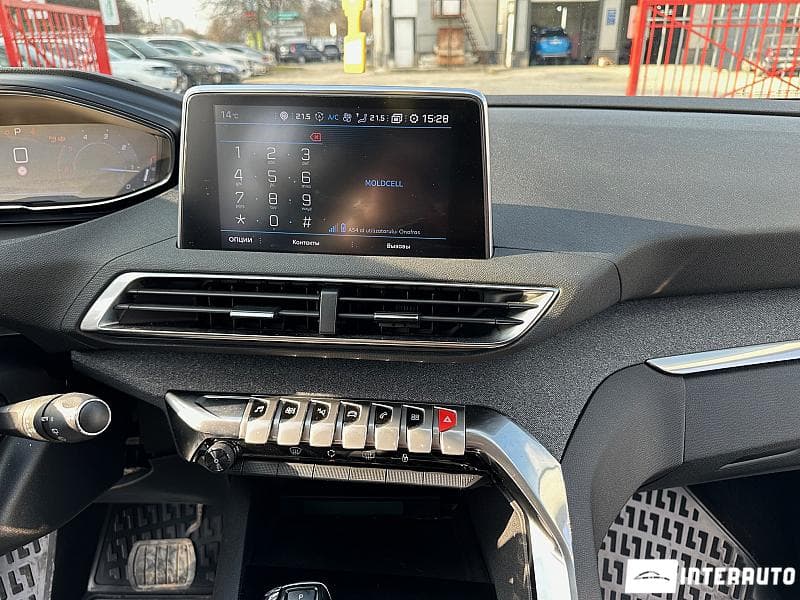 2020 Peugeot 5008 — Miniatură 11