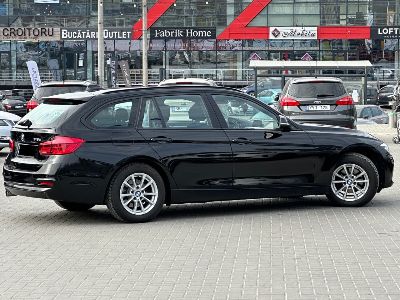 2017 BMW 318 — Miniatură 3