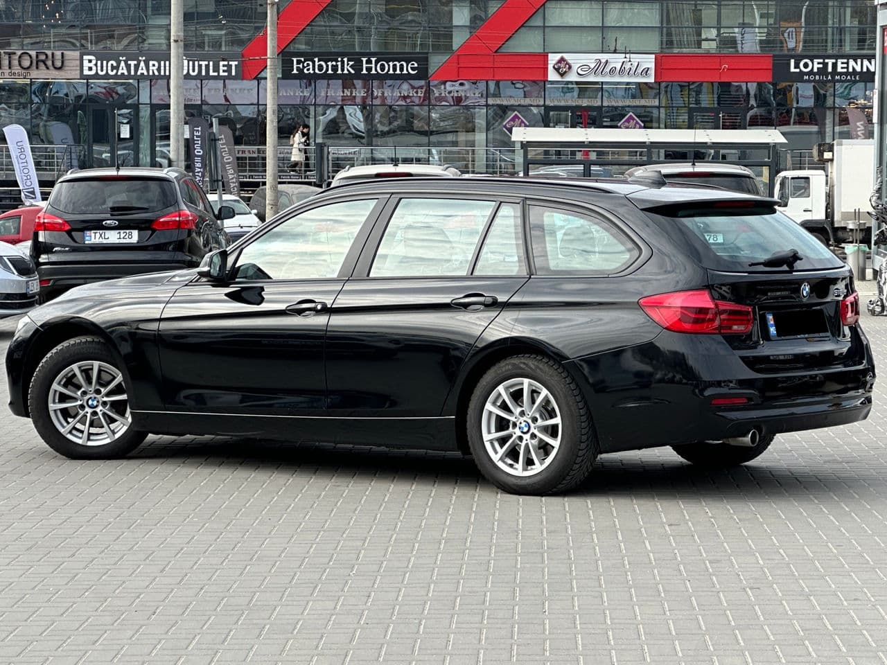 2017 BMW 318 — Miniatură 4