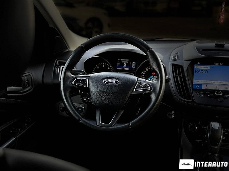 2017 Ford Kuga — Miniatură 7