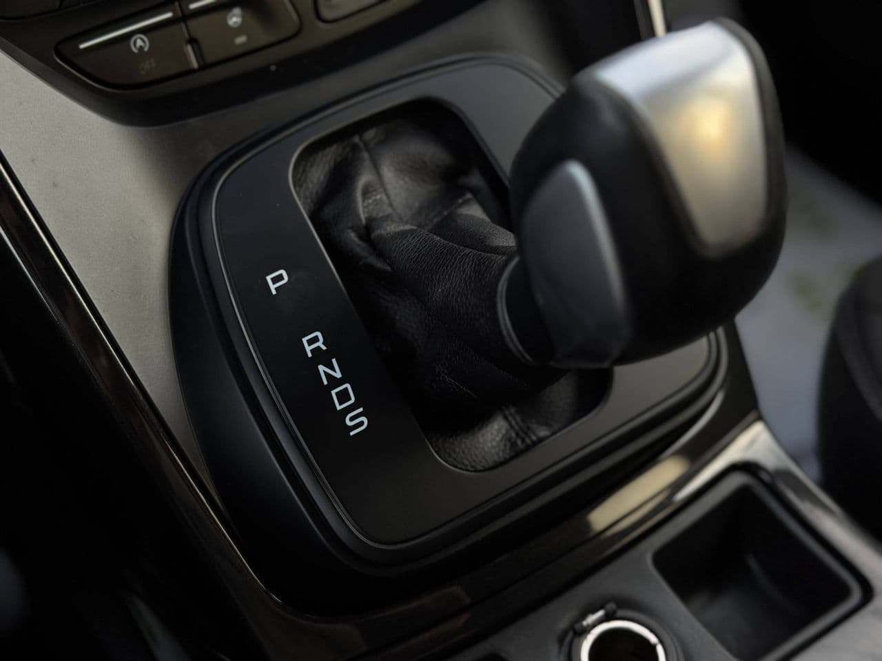 2017 Ford Kuga — Miniatură 12