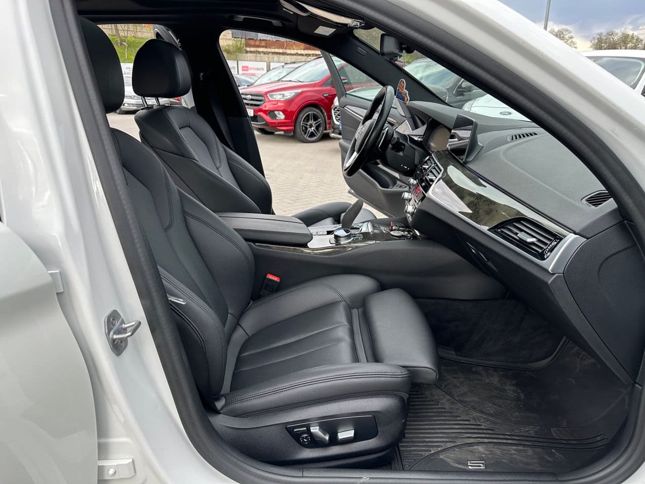 BMW 530e 2019 — Миниатюра 15