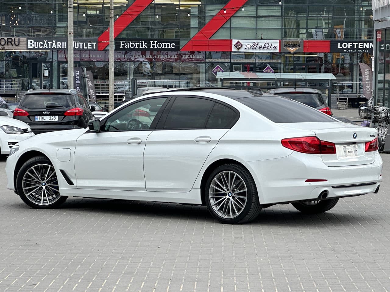BMW 530e 2019 — Миниатюра 4