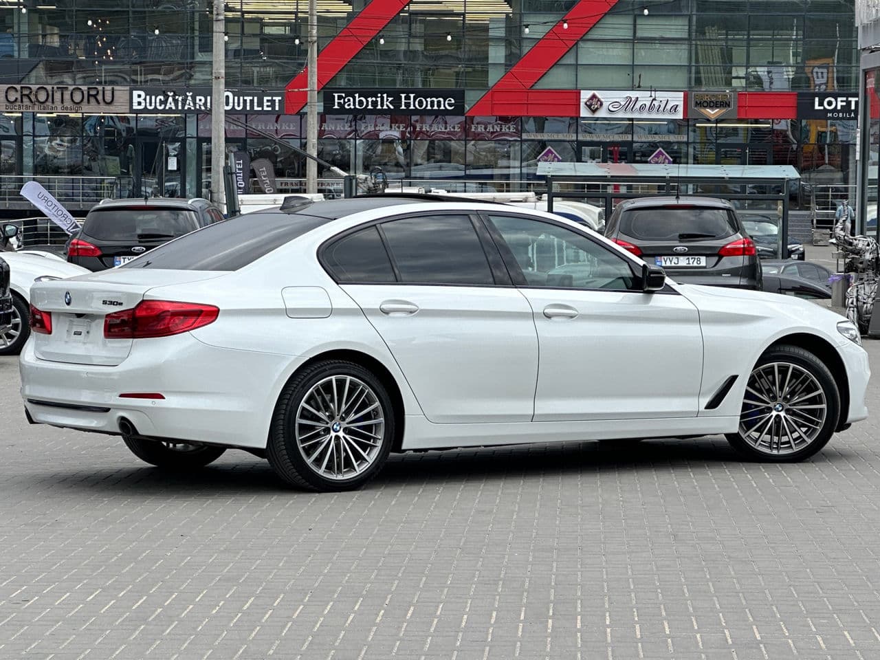 BMW 530e 2019 — Миниатюра 3