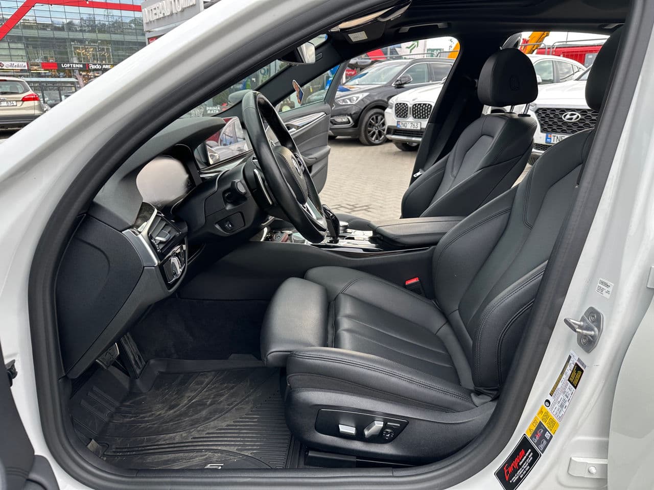 BMW 530e 2019 — Миниатюра 5
