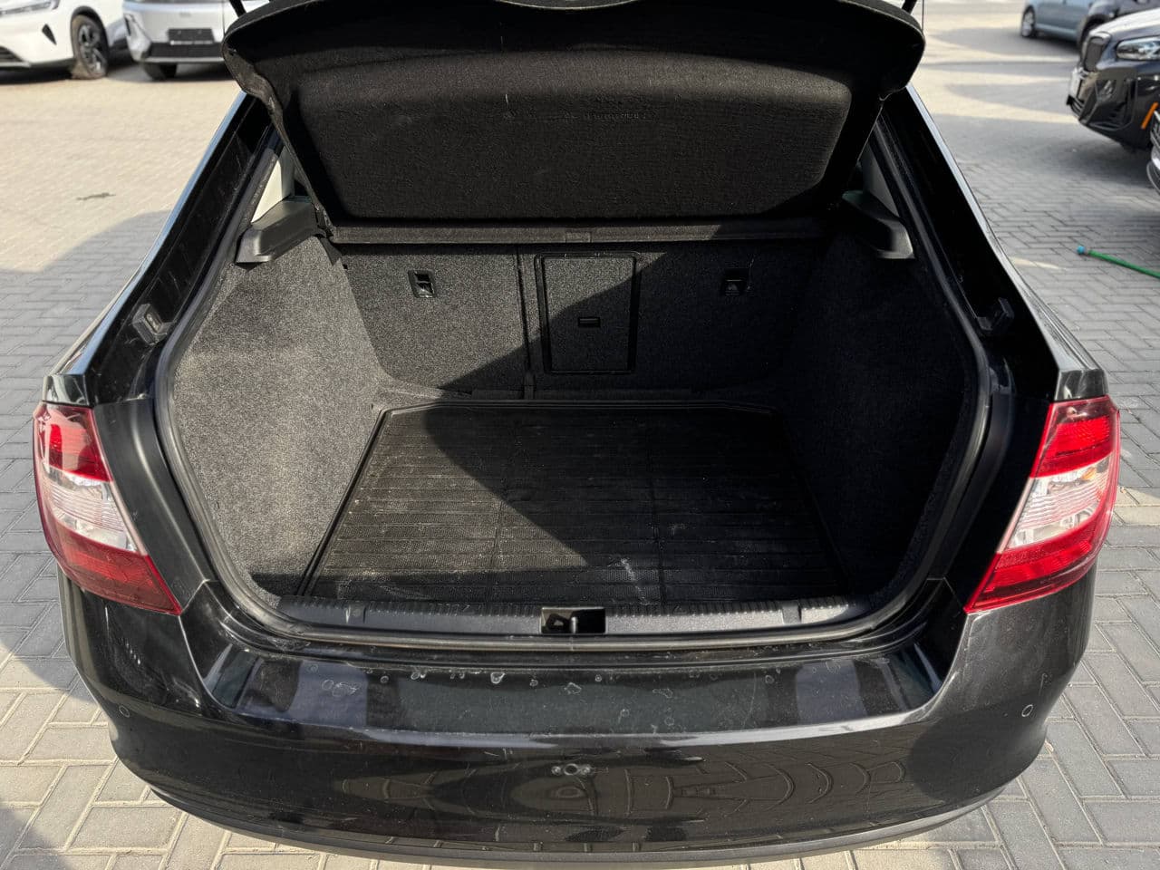 2015 Skoda Rapid — Miniatură 17