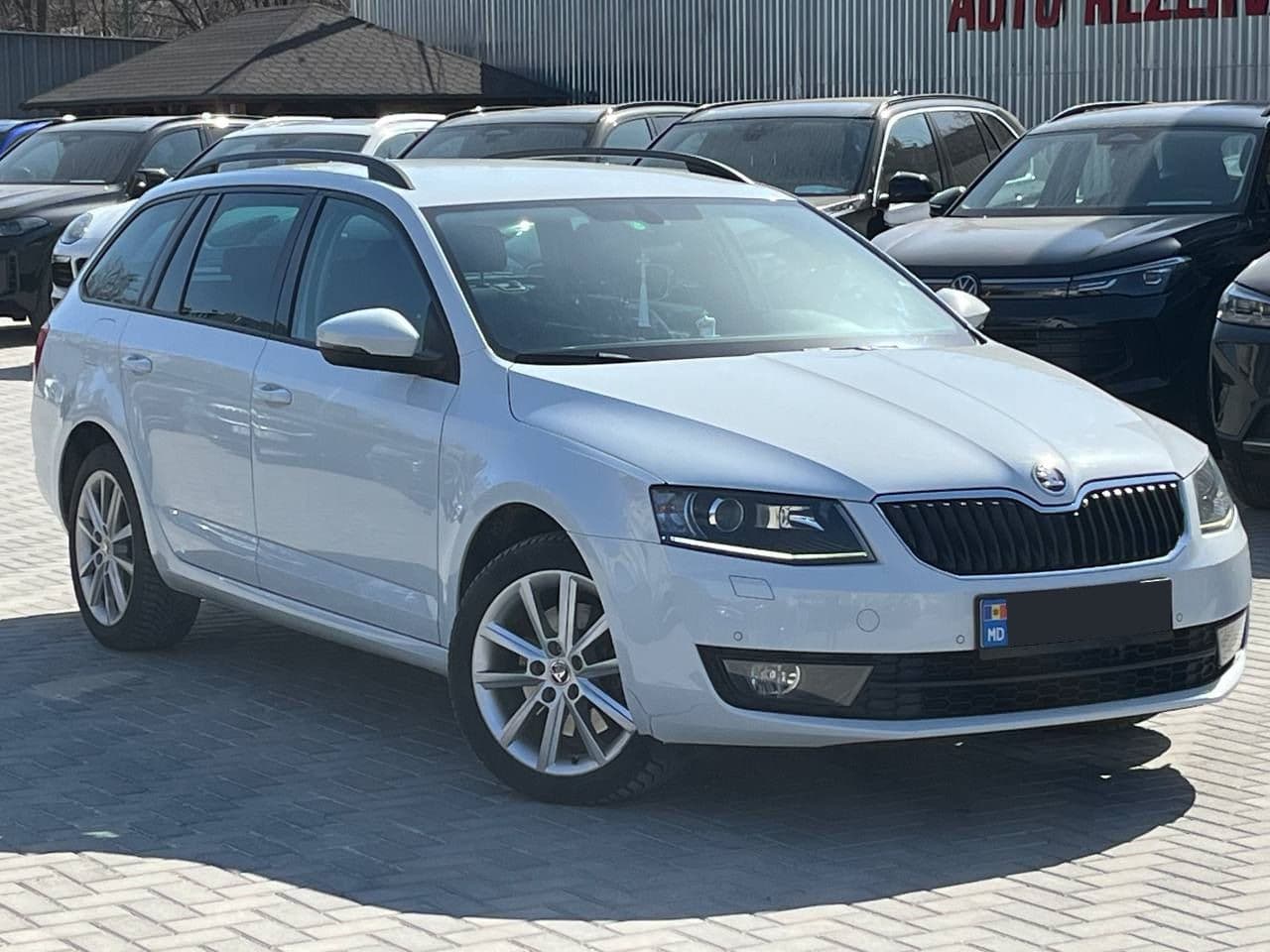 2016 Skoda Octavia — Miniatură 3