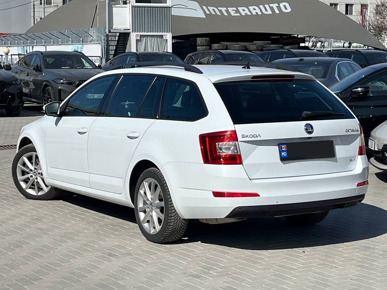 2016 Skoda Octavia — Miniatură 4