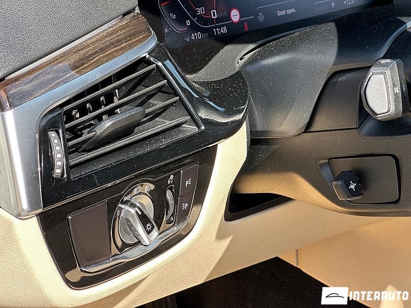 2019 BMW 530 — Miniatură 13
