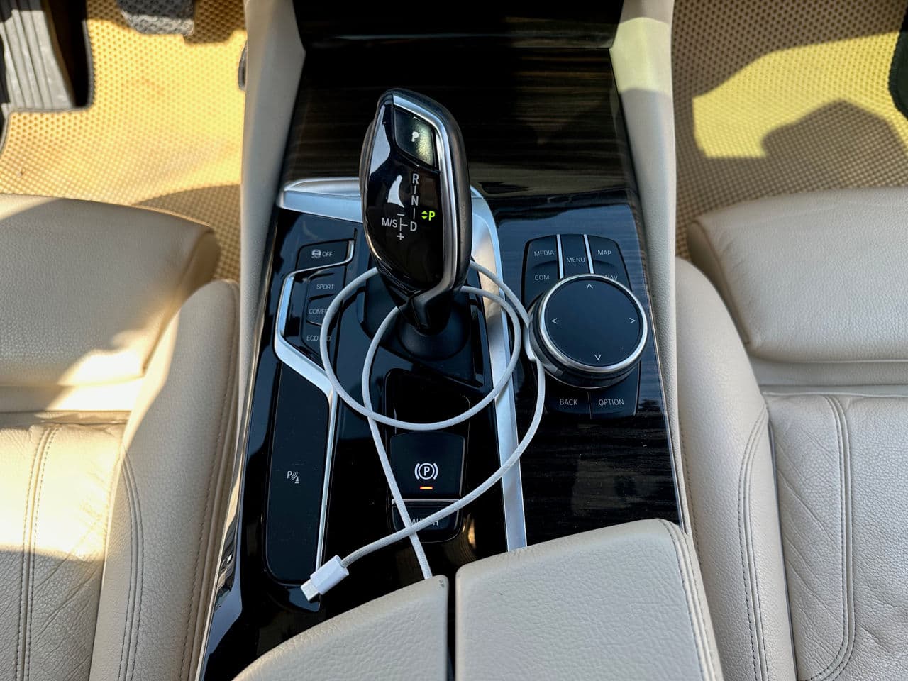 2019 BMW 530 — Miniatură 14