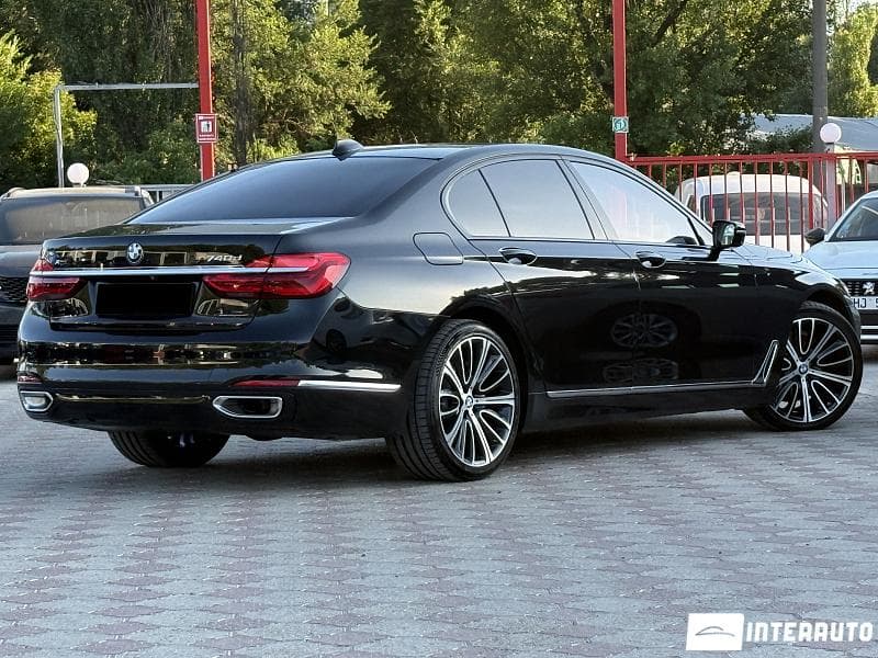 2018 BMW 740 — Miniatură 2