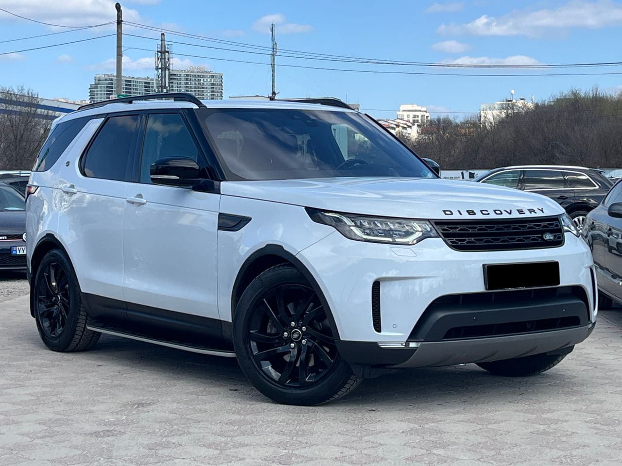 2017 Land Rover Discovery — Miniatură 4