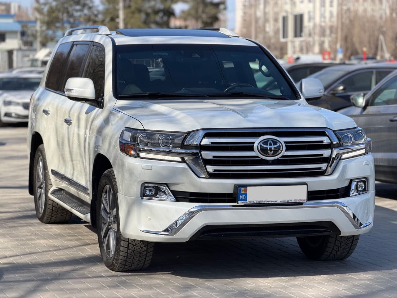2017 Toyota Land Cruiser — Miniatură 3
