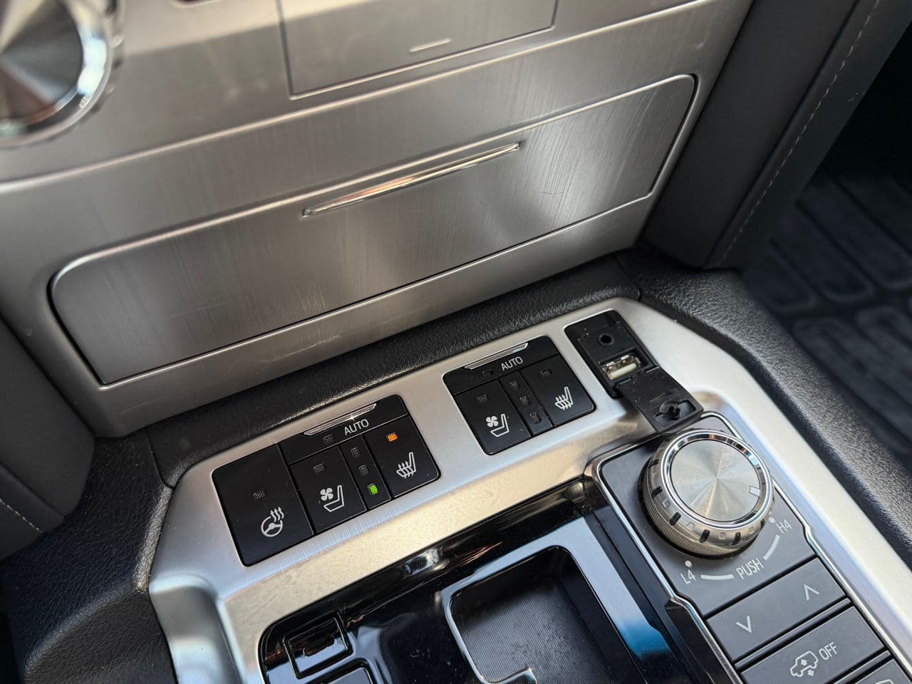 2017 Toyota Land Cruiser — Miniatură 15
