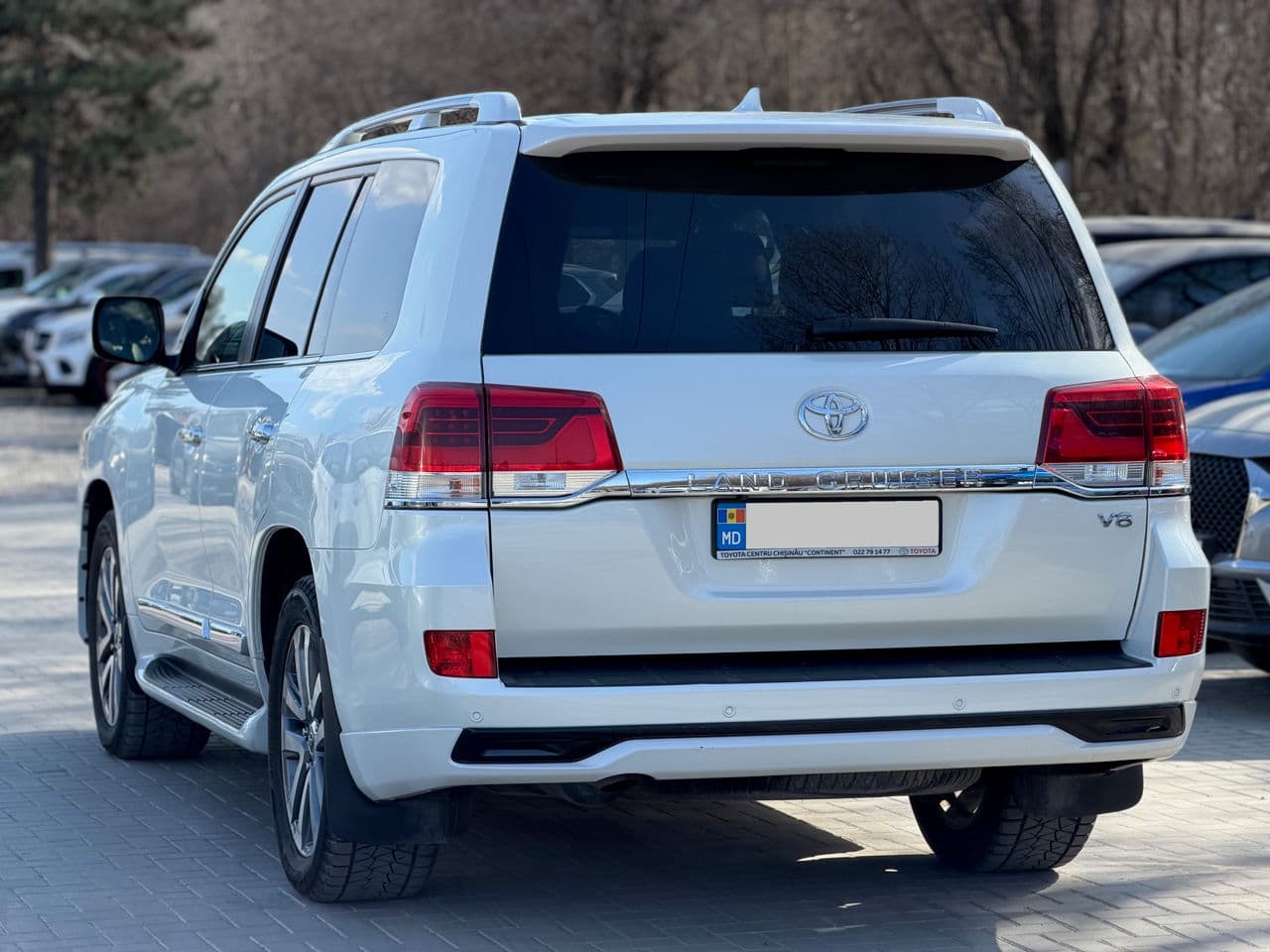 2017 Toyota Land Cruiser — Miniatură 4