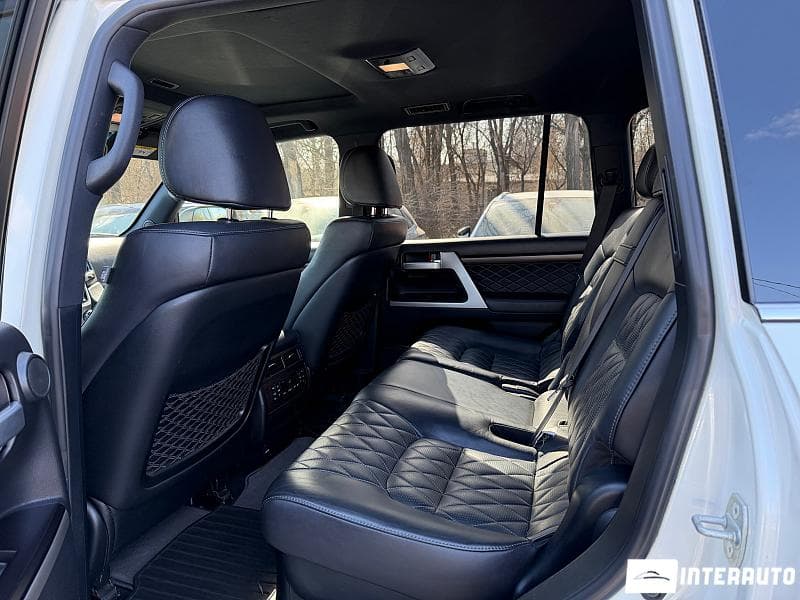 2017 Toyota Land Cruiser — Miniatură 21