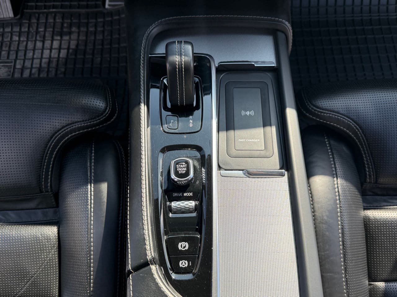 2019 Volvo XC 90 — Miniatură 16