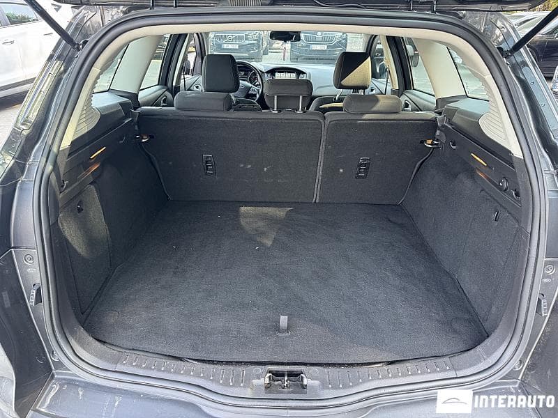 2018 Ford Focus — Miniatură 16