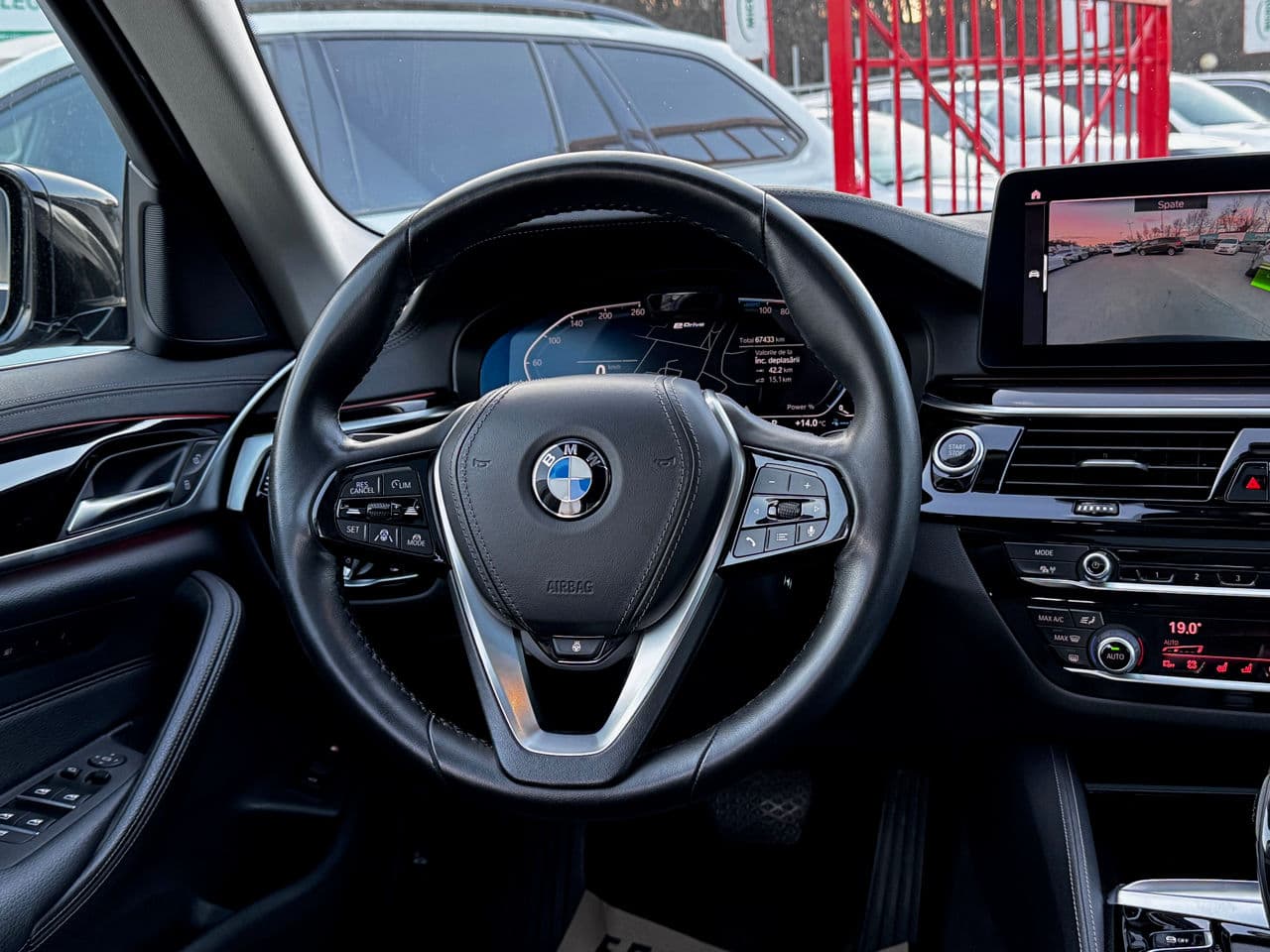 BMW 530e 2021 — Миниатюра 13