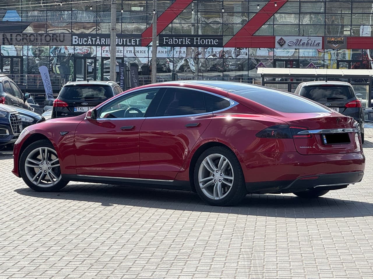 2015 Tesla Model S — Miniatură 4