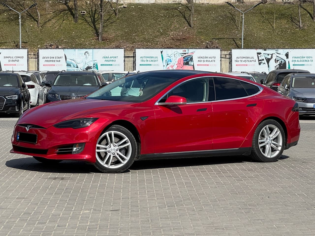 2015 Tesla Model S — Miniatură 2