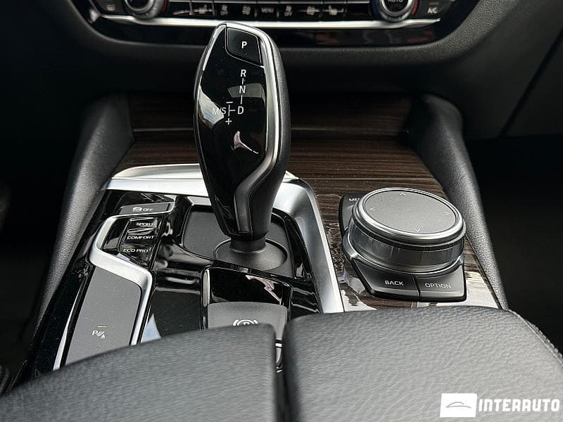2018 BMW 530 — Miniatură 13