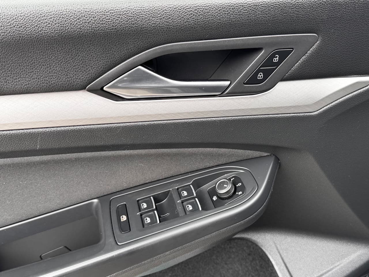 2020 Volkswagen Golf — Miniatură 15